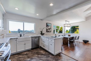 016_208 Princeton Ave
