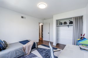 028_208 Princeton Ave
