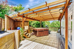 046_208 Princeton Ave