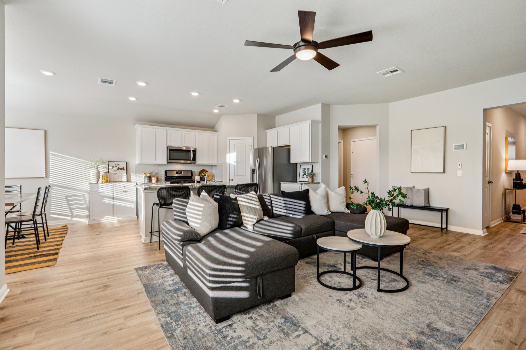 Royal Palm Way-S2012-010.jpg