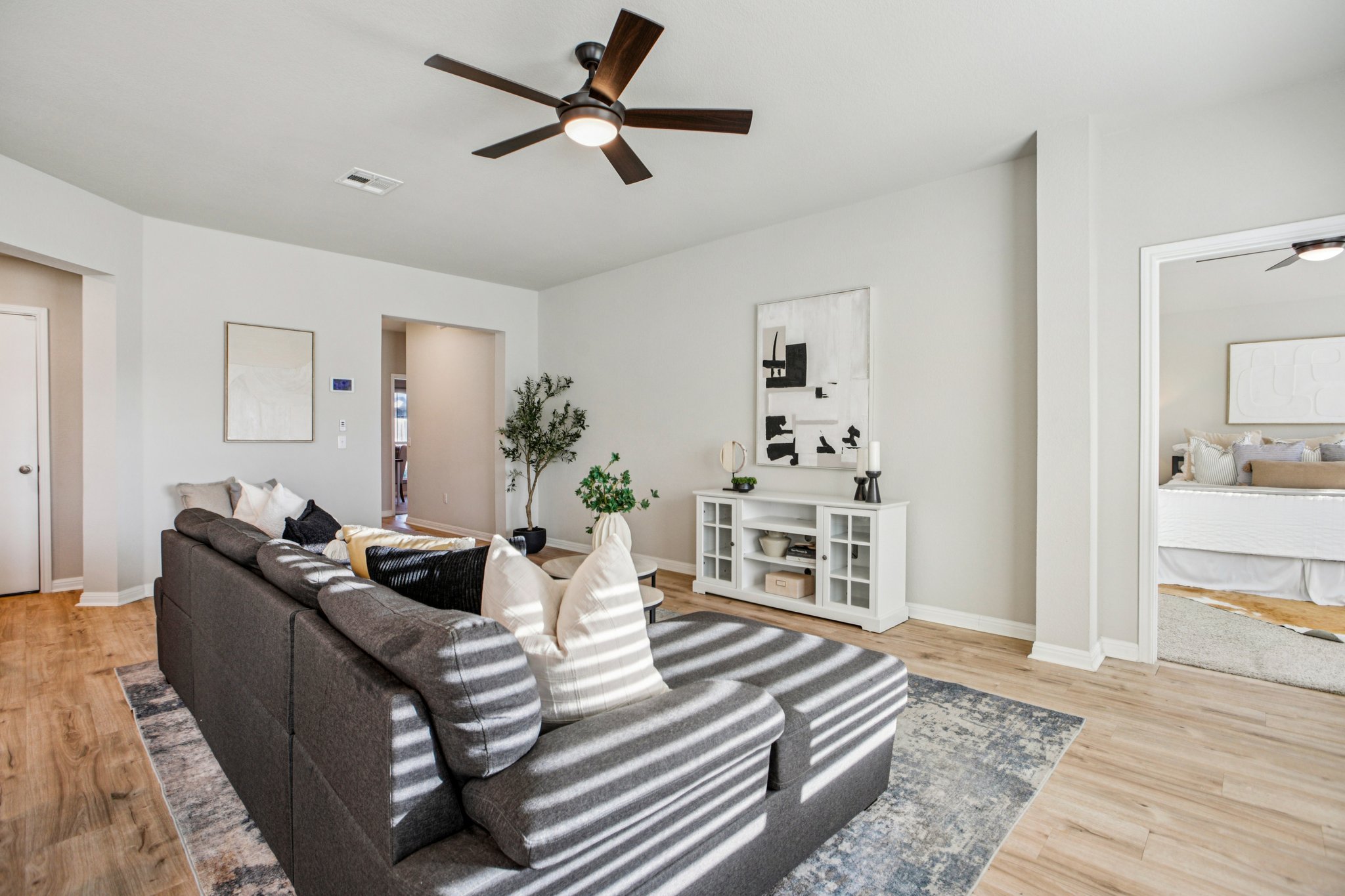 Royal Palm Way-S2012-011.jpg