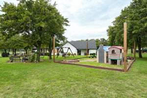  Photo 37