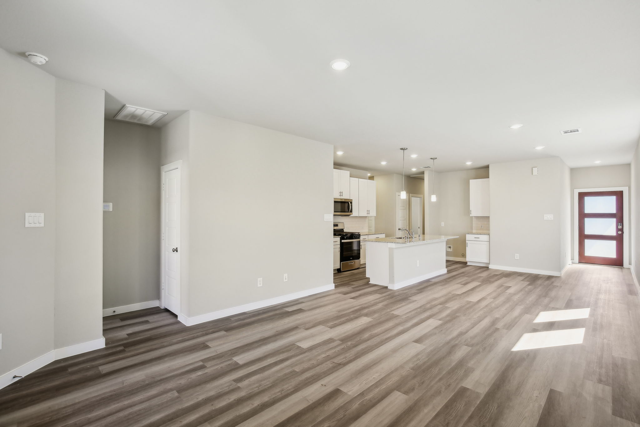 Houston - Pine Lake Cove - 208 Shore Pointe Ct, Montgomery, TX 77316 - 004