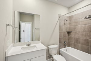 Houston - Pine Lake Cove - 208 Shore Pointe Ct, Montgomery, TX 77316 - 010