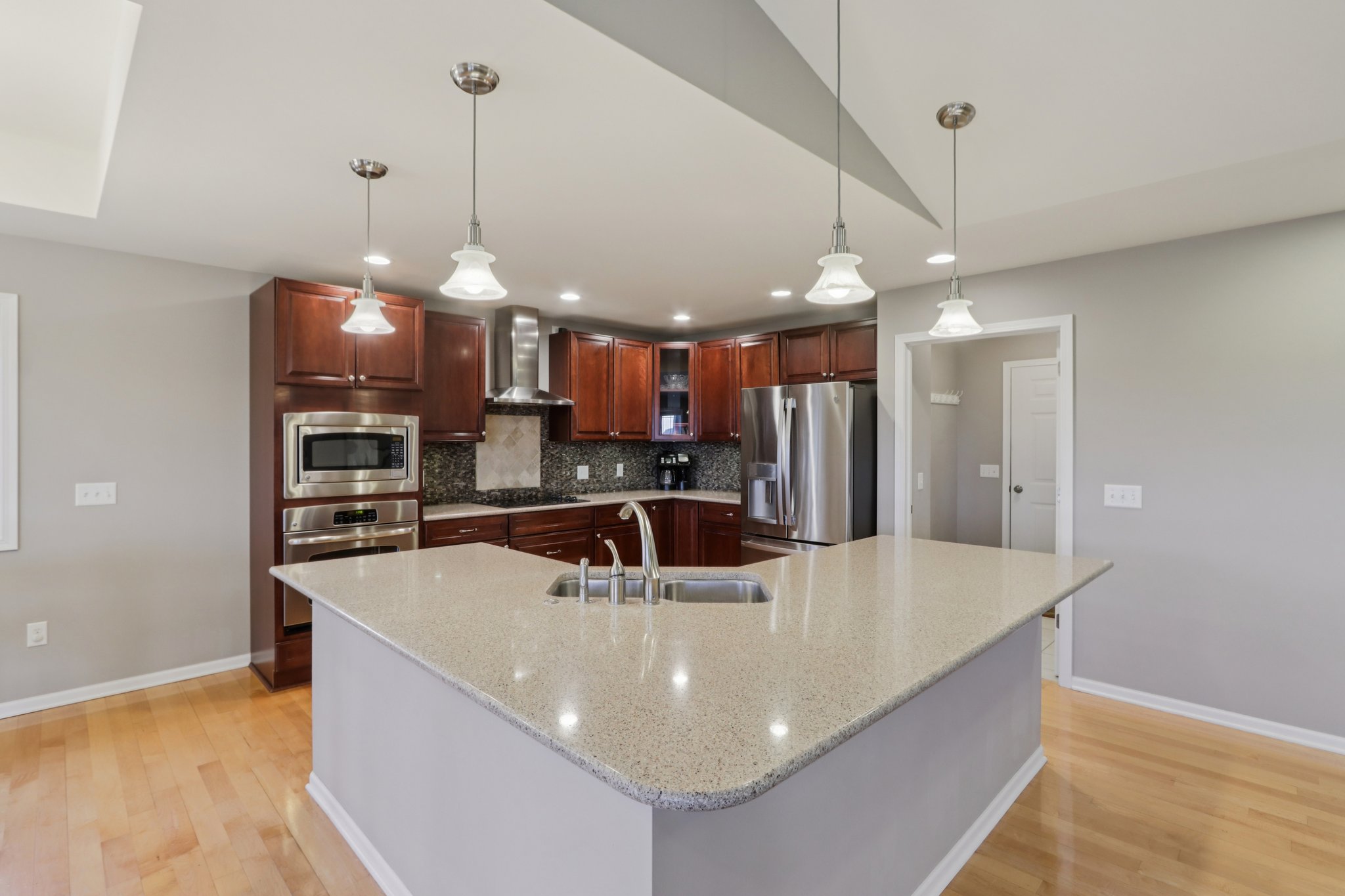 Steeple Ct-S2703-018.jpg