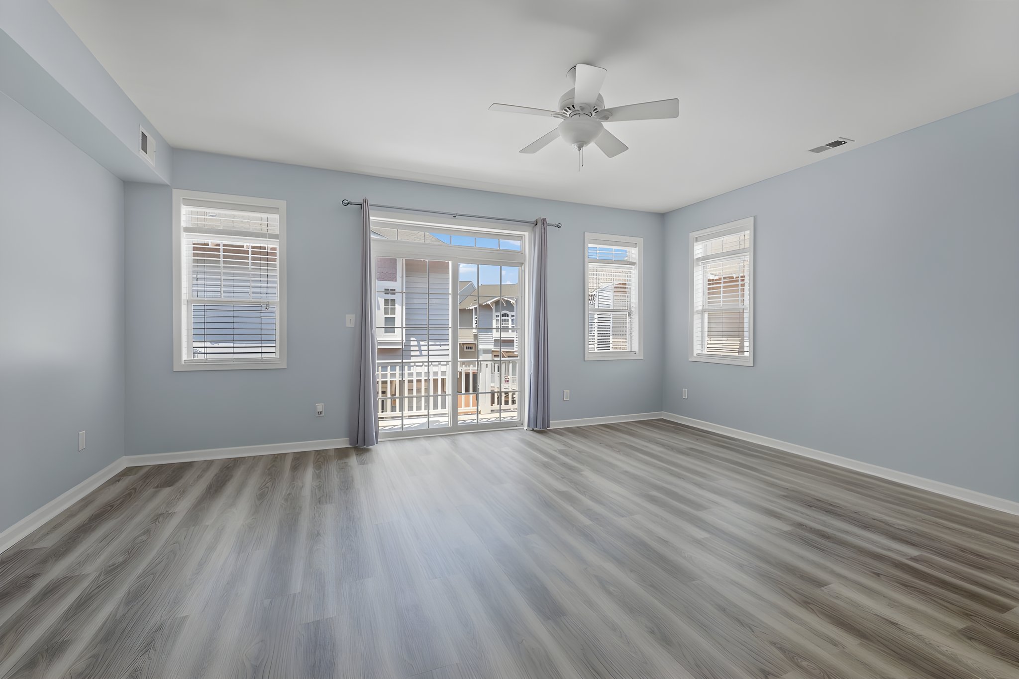 7X2A6694 furniture removed.jpeg