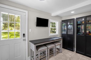 2080 Springs Rd-15