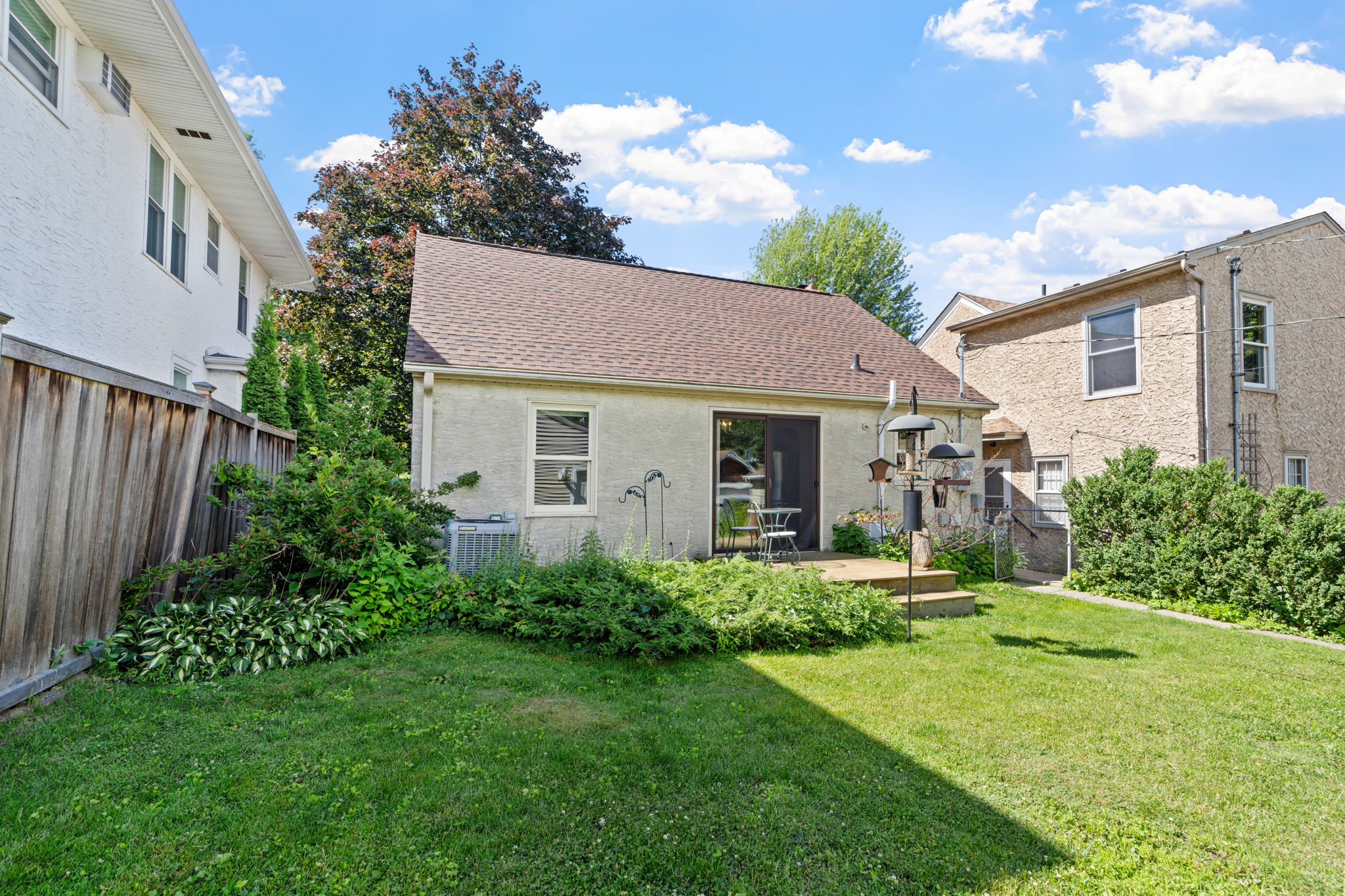 Exterior Backyard & Deck