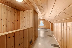 Upper Bdrm 3