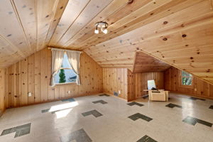 Upper Bdrm 3