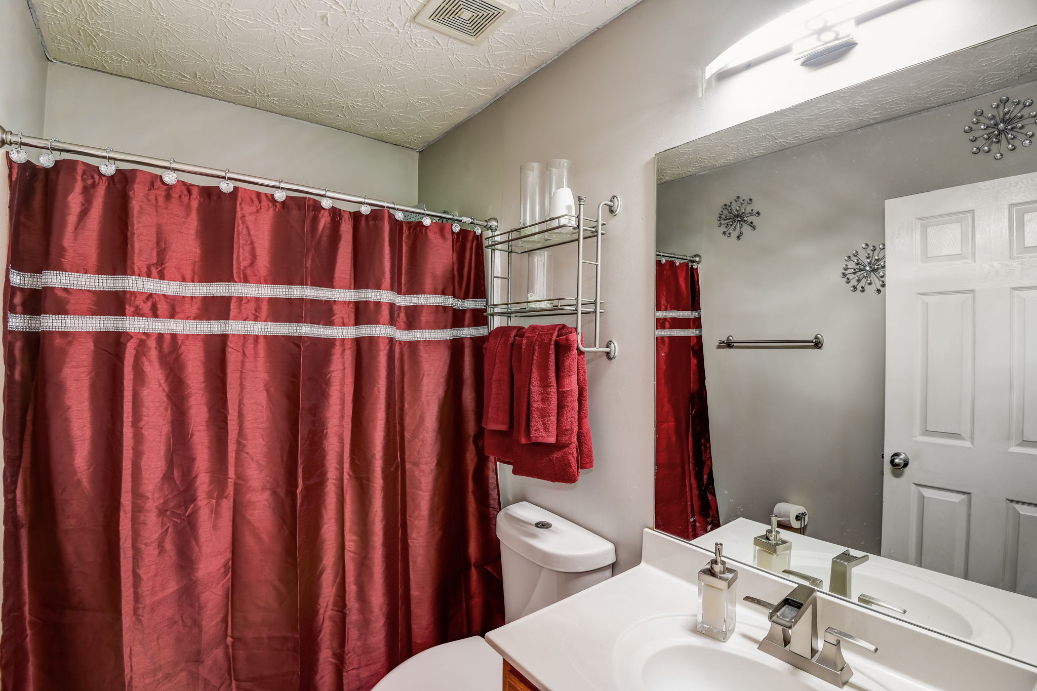 2081 Pineview Trail, Ellenwood, GA 30294 ShowingTime+ Listing Media Services