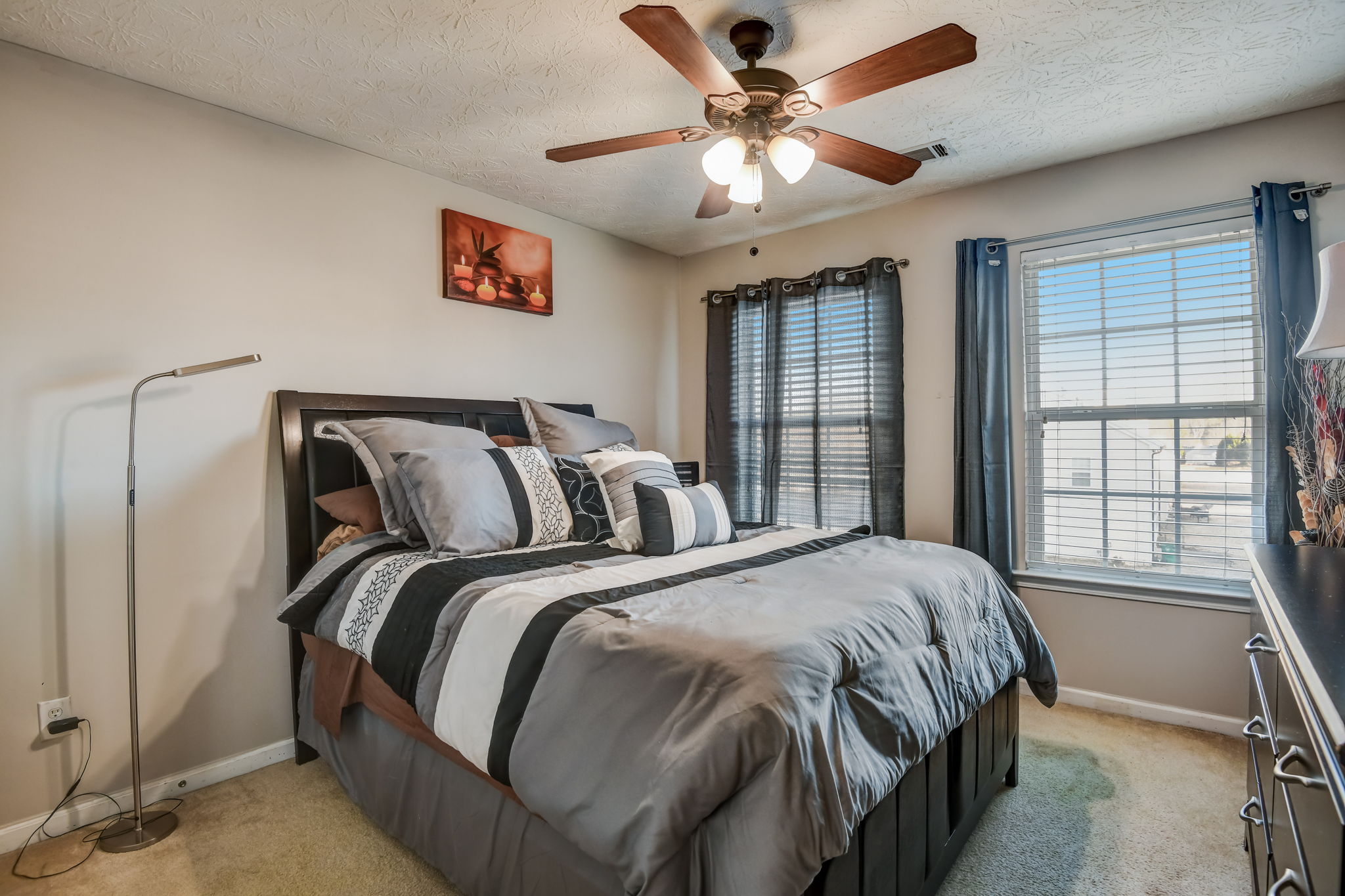 2081 Pineview Trail, Ellenwood, GA 30294 ShowingTime+ Listing Media Services