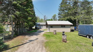  Photo 0