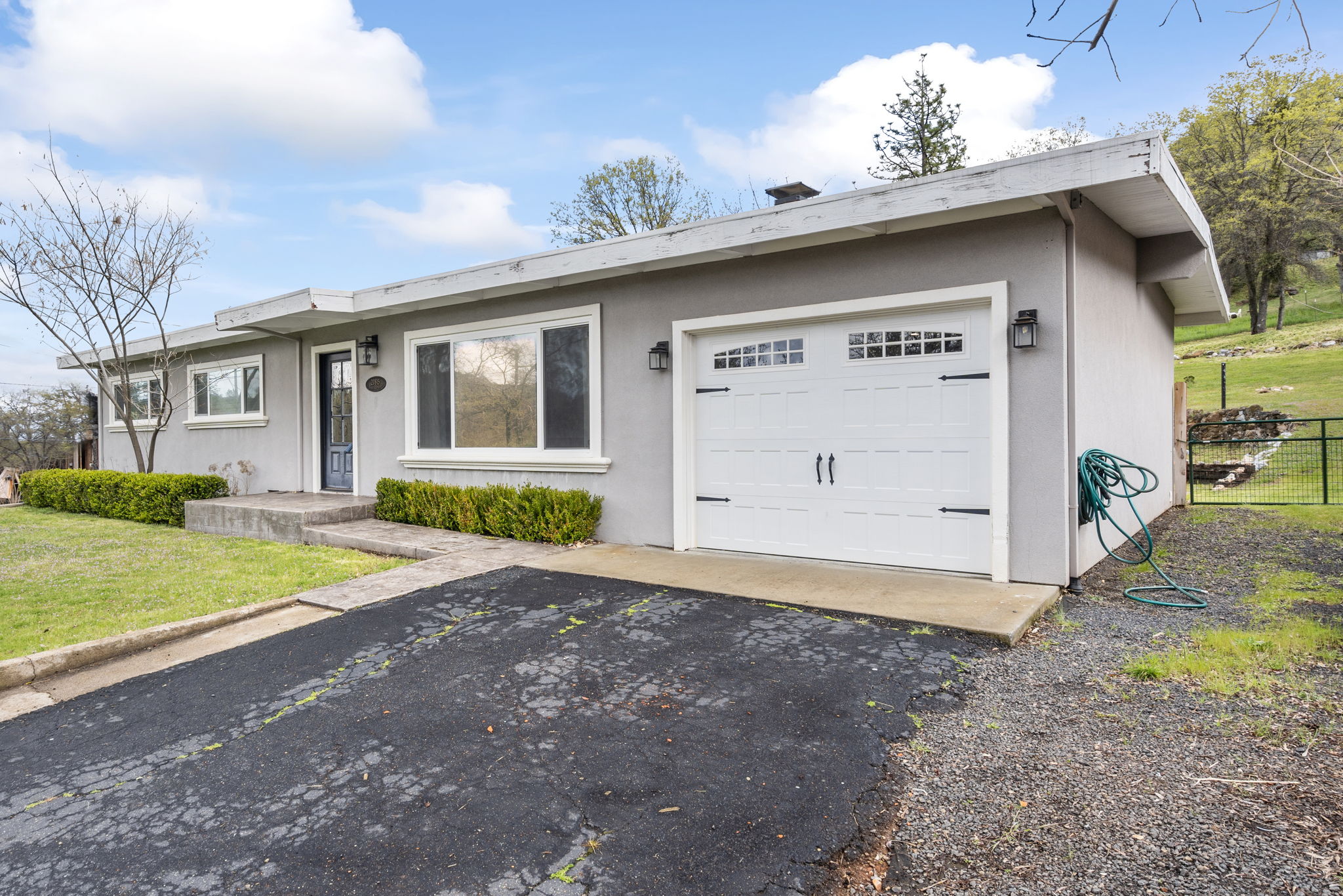 20815 Saratoga Road, Sonora, CA 95370 KRobb Designs