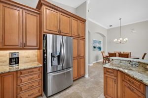 Kitchen 3 of 4