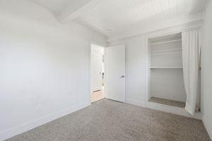 031_F8_2082 Overhill Rd