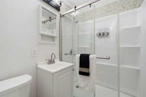 034_F8_2082 Overhill Rd