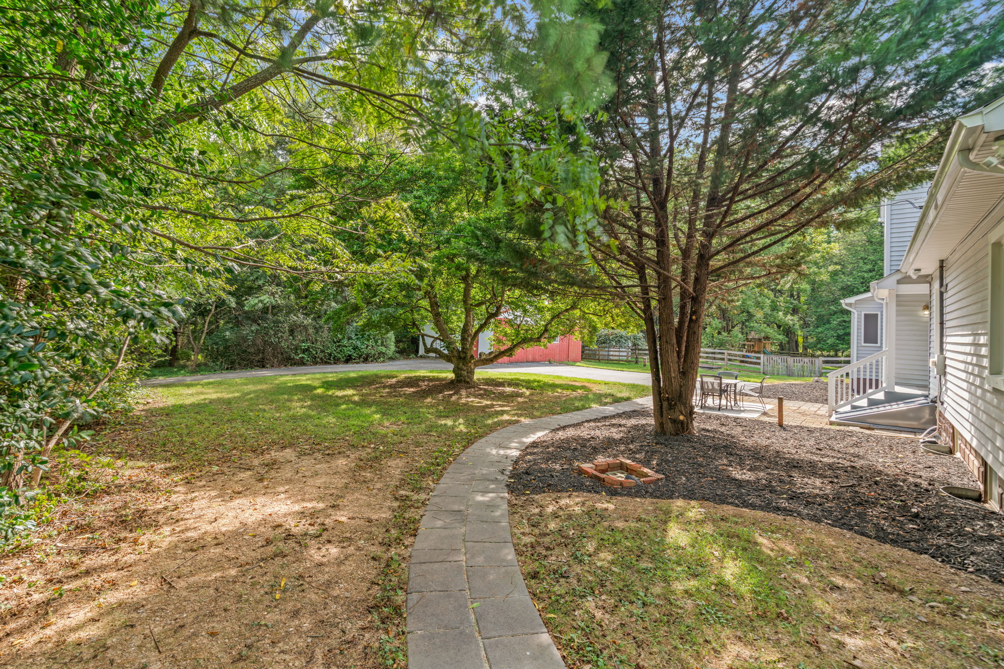 Walkway To The Secondary House From The Alternate Driveway