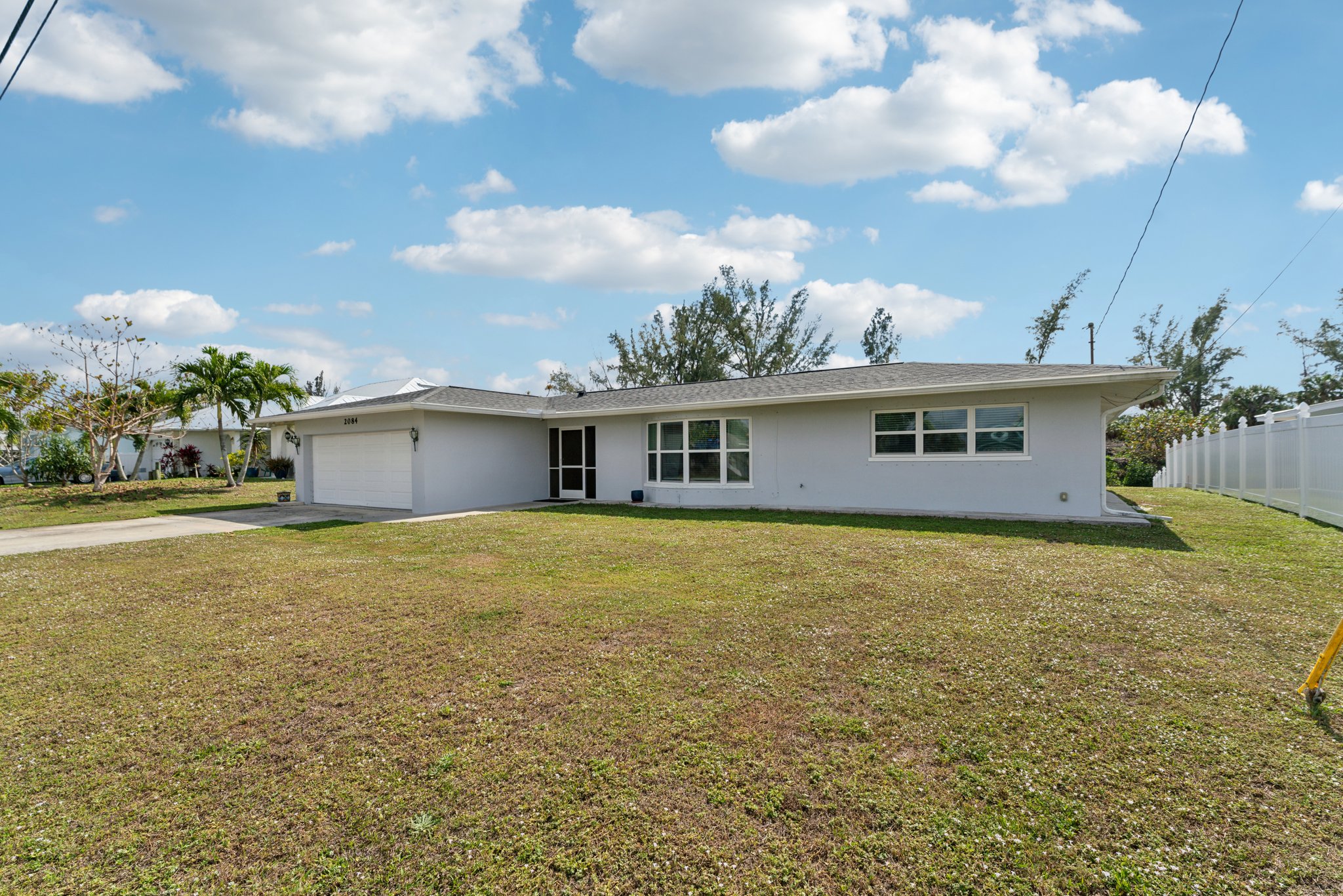 Coral Point Dr-002.jpg