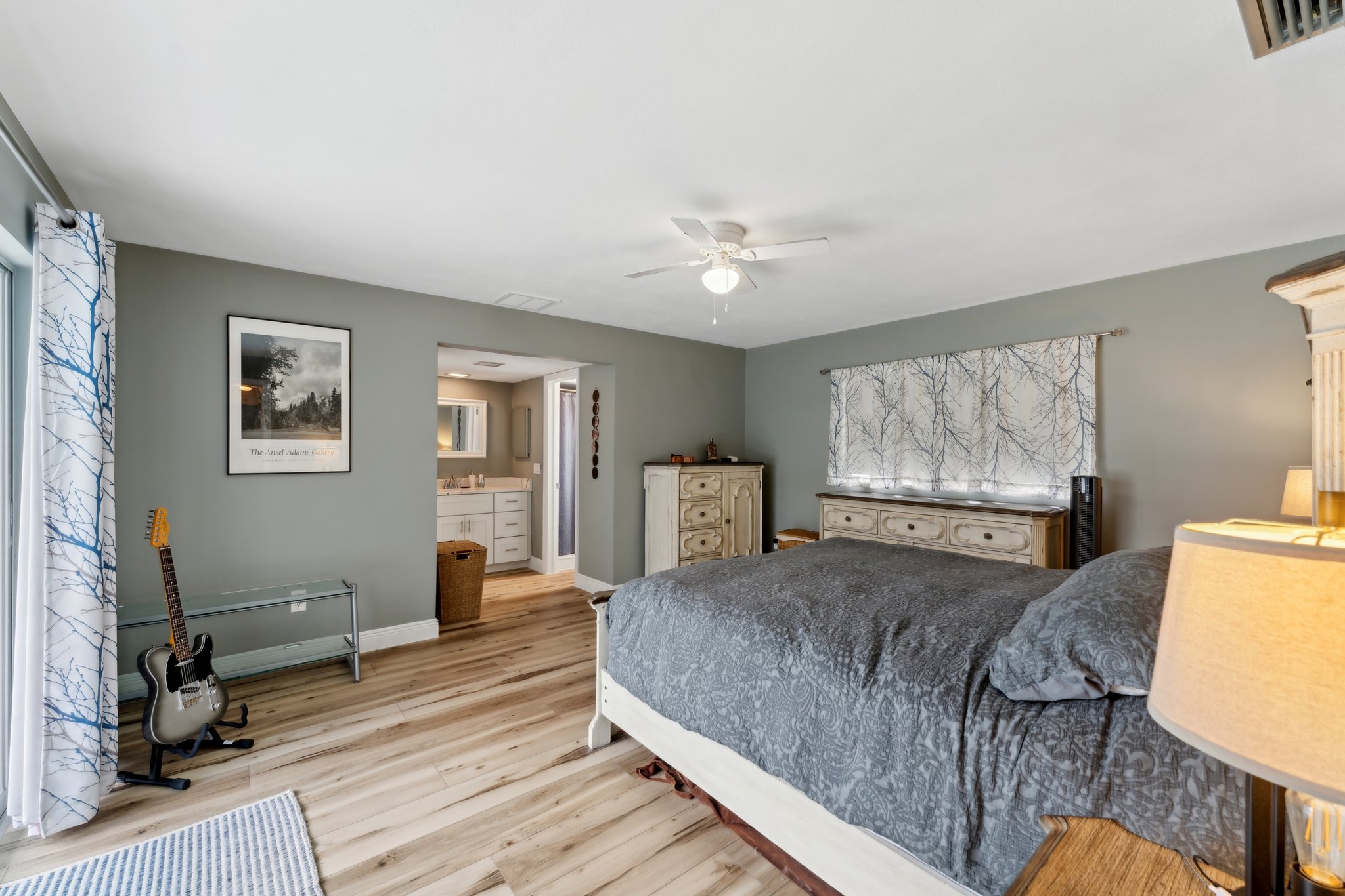 Coral Point Dr-019.jpg