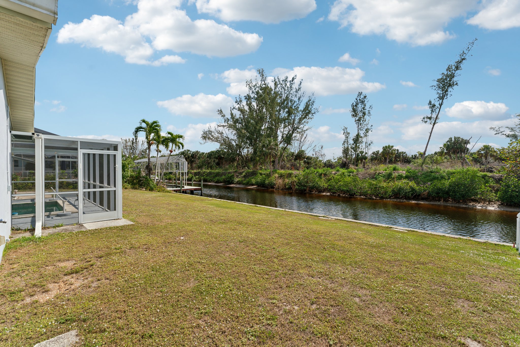 Coral Point Dr-032.jpg