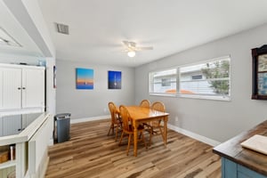 Coral Point Dr-009.jpg