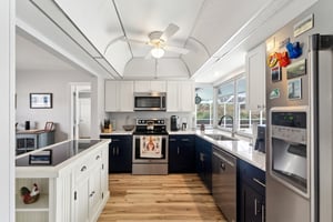 Coral Point Dr-010.jpg