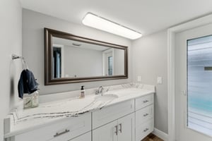 Coral Point Dr-016.jpg