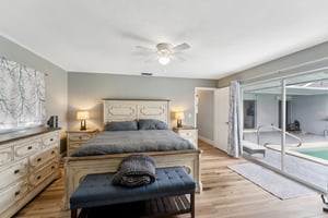Coral Point Dr-020.jpg