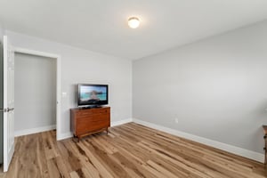 Coral Point Dr-025.jpg