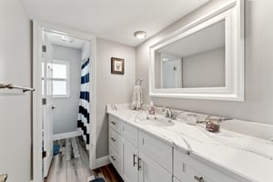 Coral Point Dr-026.jpg