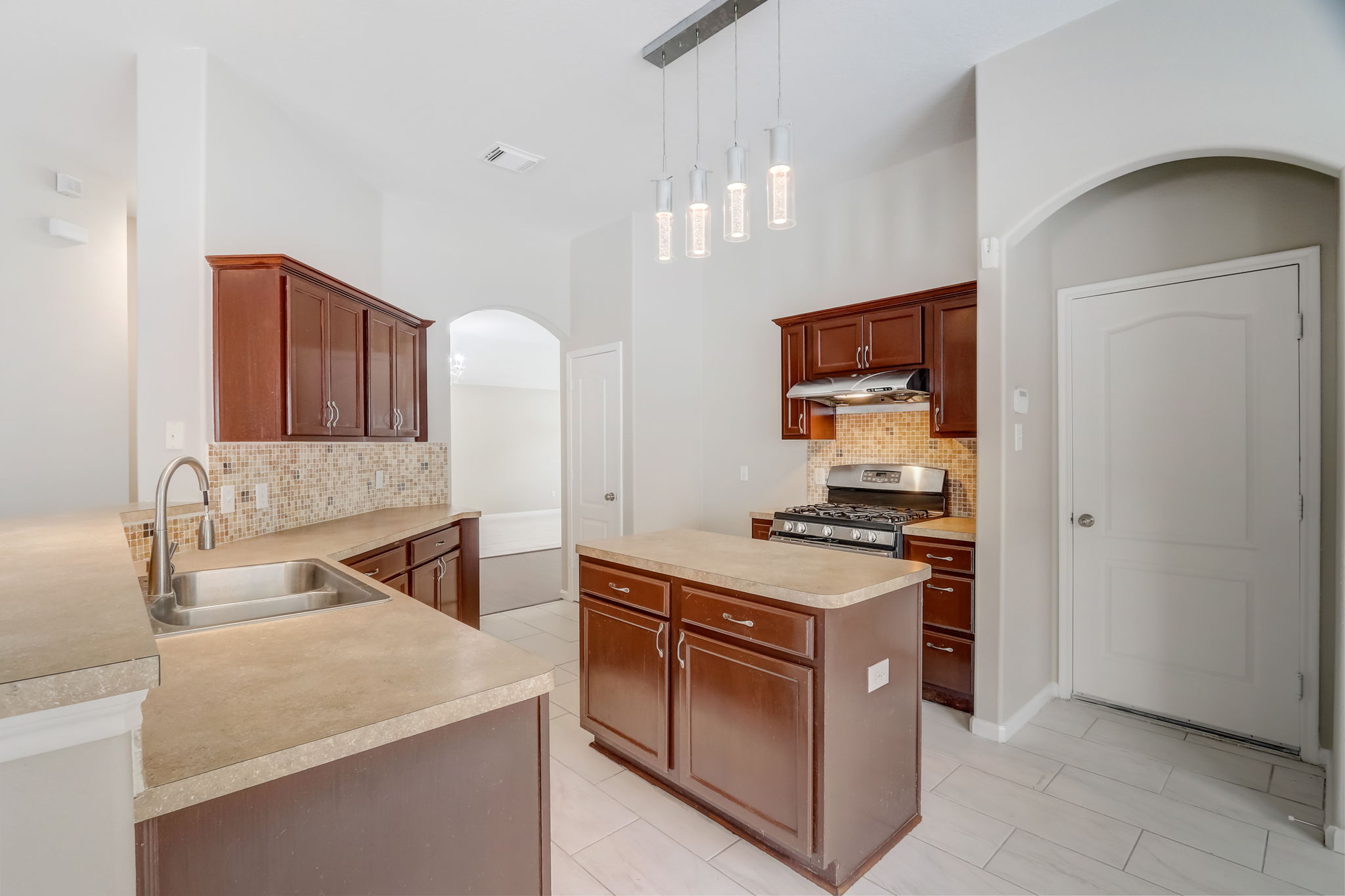Twila Springs Dr-015