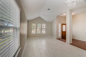 Twila Springs Dr-011