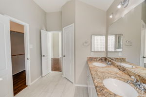 Twila Springs Dr-037