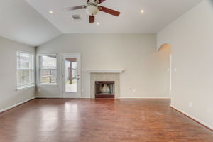 Twila Springs Dr-025