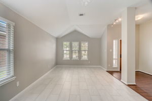 Twila Springs Dr-009