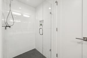 - 2085 Balsam Dr-S2301-1-032.jpg