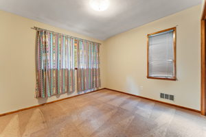 2085 California Ave E, St Paul, MN 55119, USA Photo 13