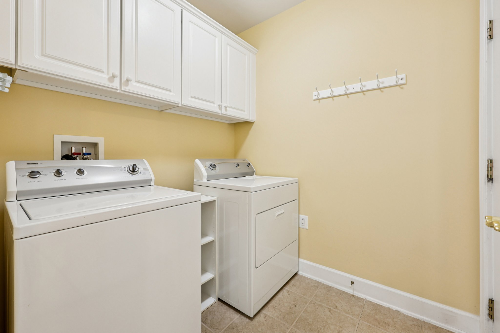 Adams Mill Pl-S2901-021.jpg