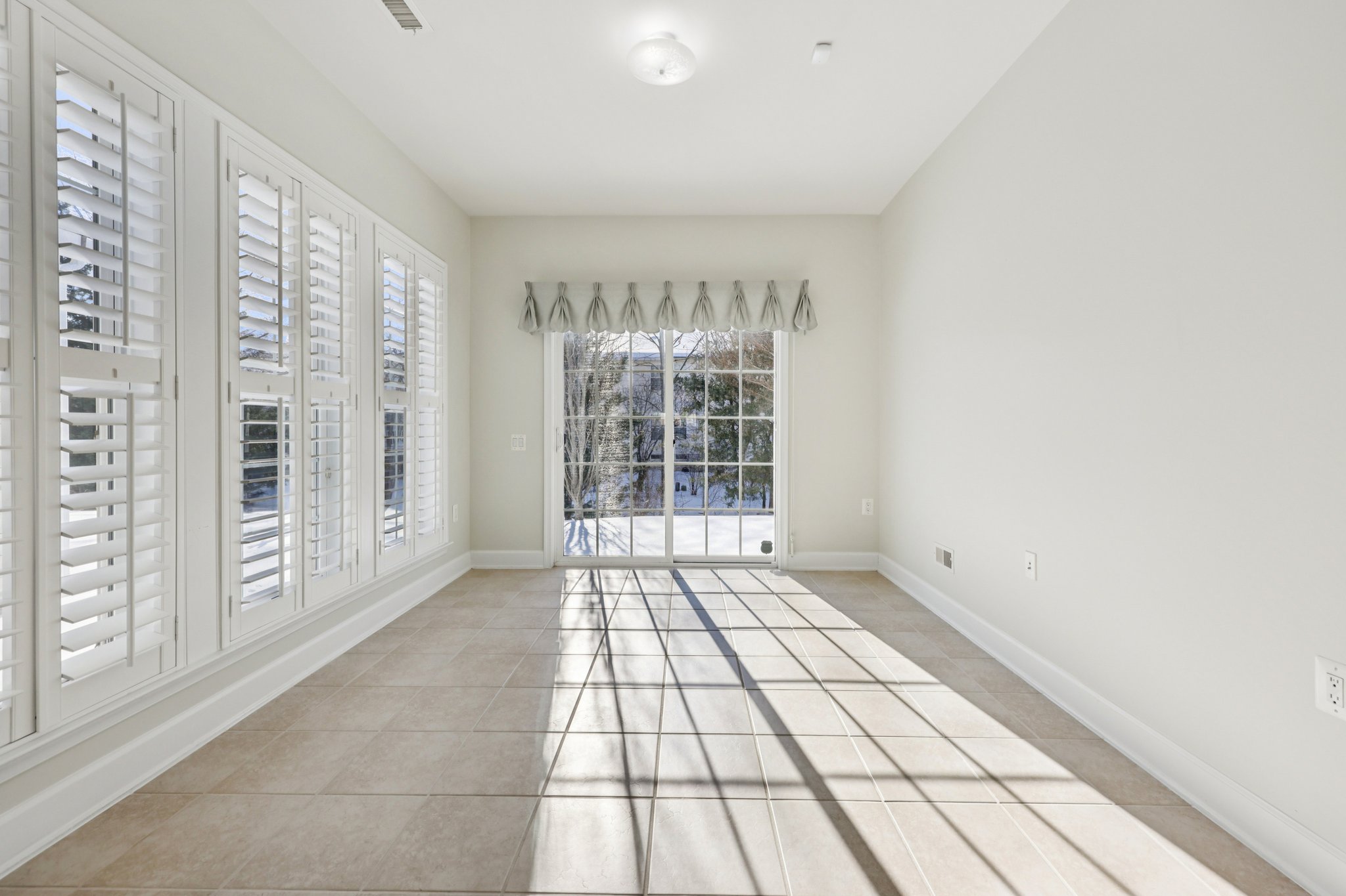 Adams Mill Pl-S2901-022.jpg