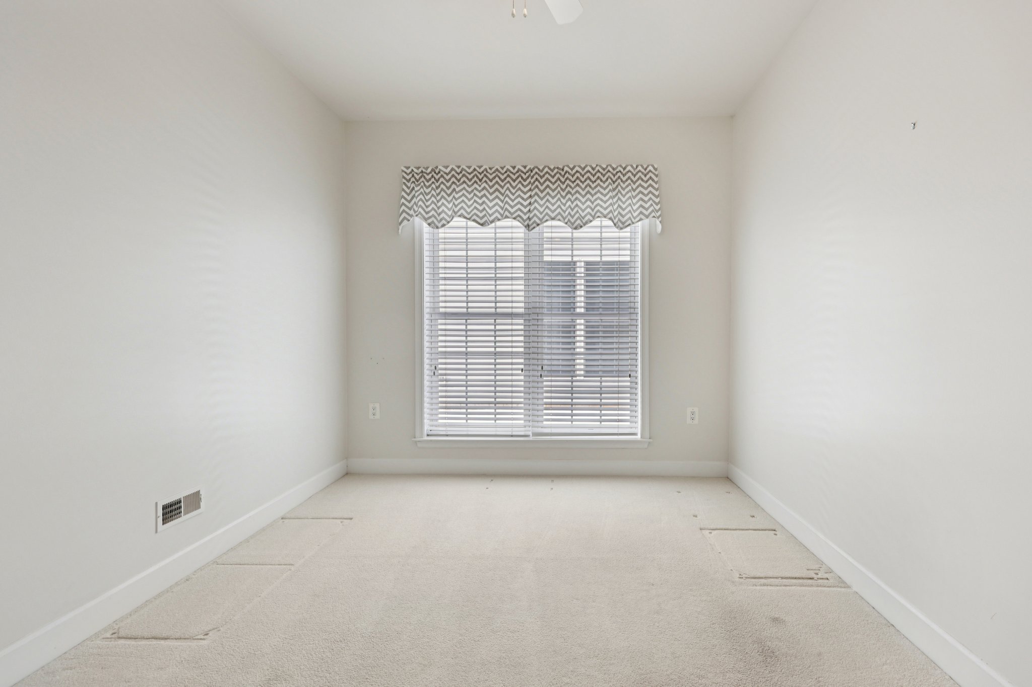 Adams Mill Pl-S2901-027.jpg