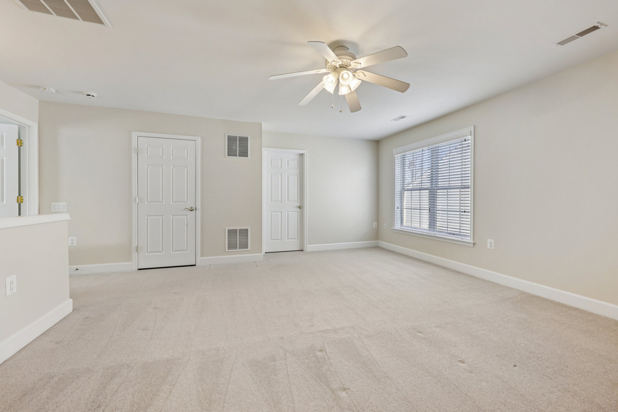 Adams Mill Pl-S2901-037.jpg