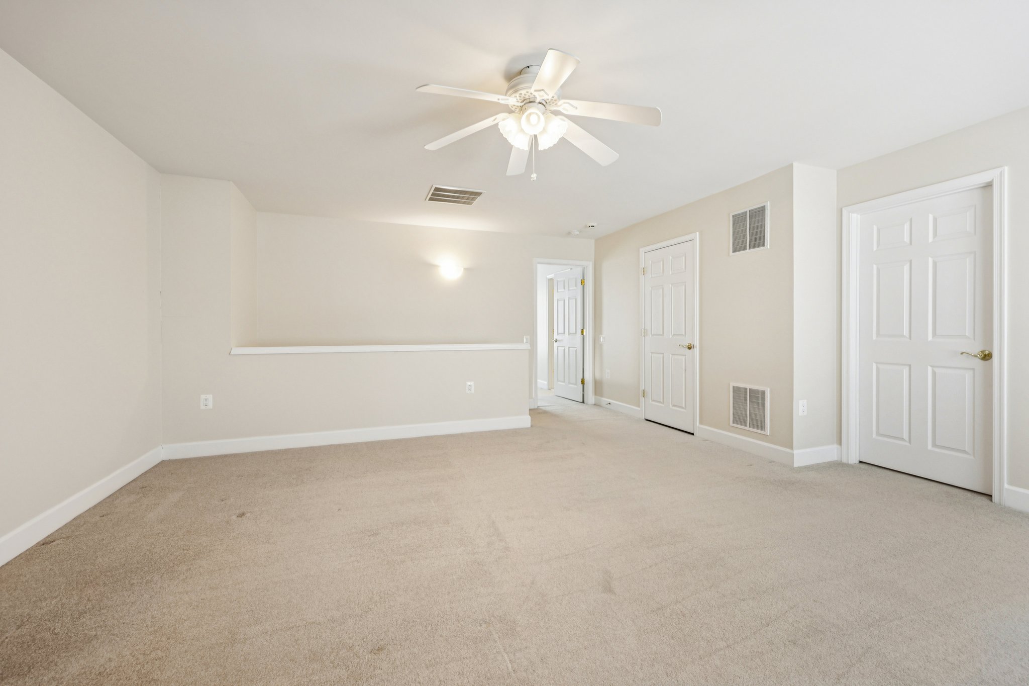 Adams Mill Pl-S2901-039.jpg