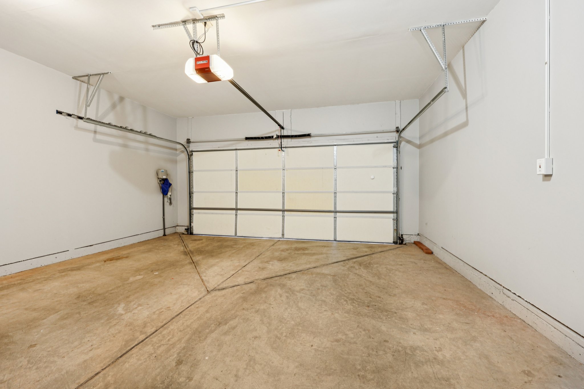 Adams Mill Pl-S2901-047.jpg