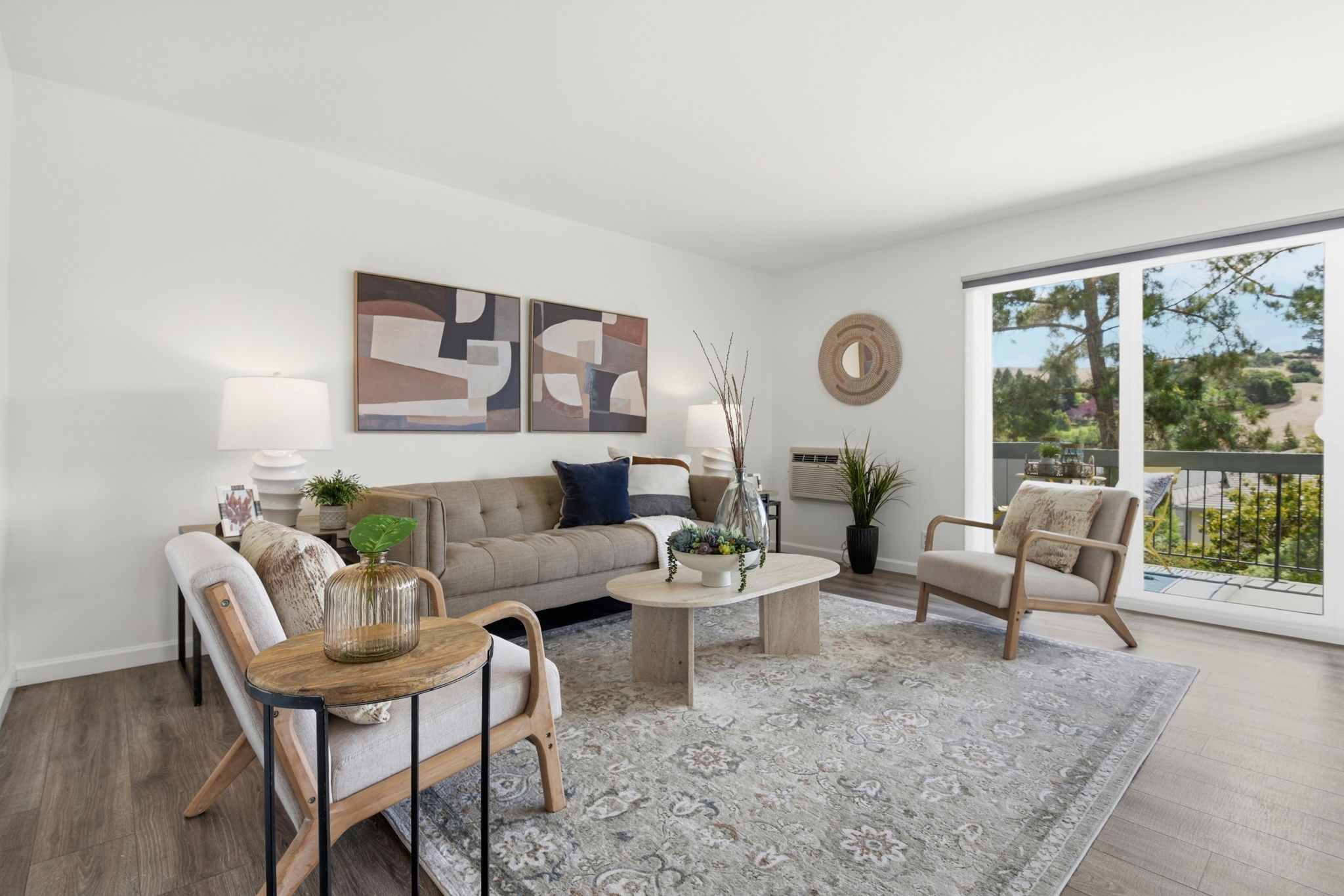 014_F8_2087 Ascot Dr unit 124