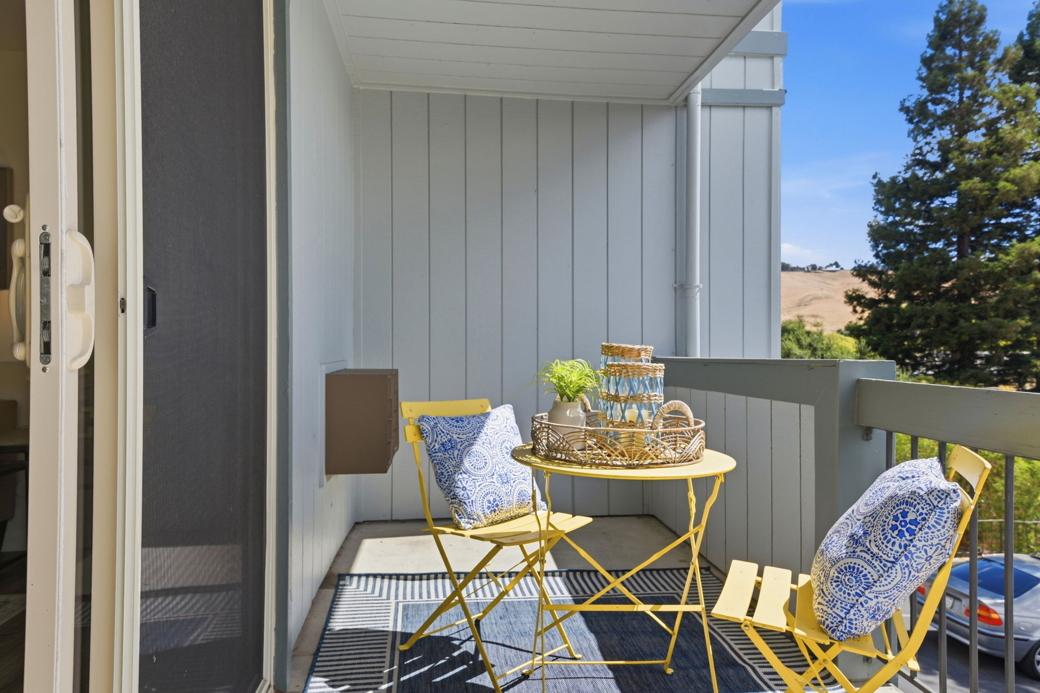 036_F8_2087 Ascot Dr unit 124