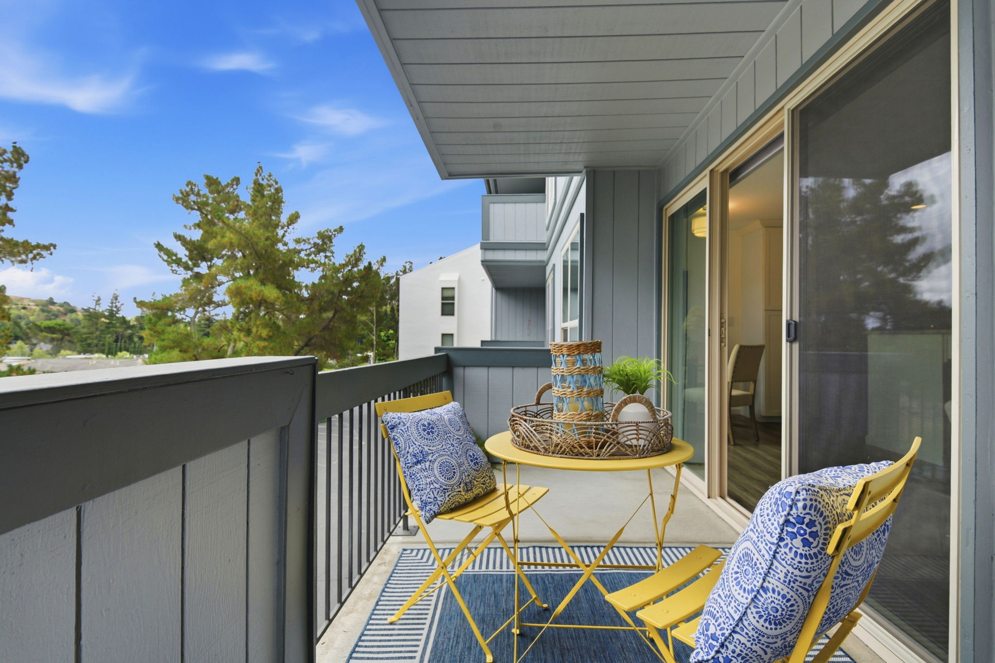 038_F8_2087 Ascot Dr unit 124