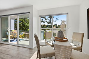 024_F8_2087 Ascot Dr unit 124