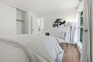 028_F8_2087 Ascot Dr unit 124