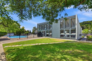 047_F8_2087 Ascot Dr unit 124